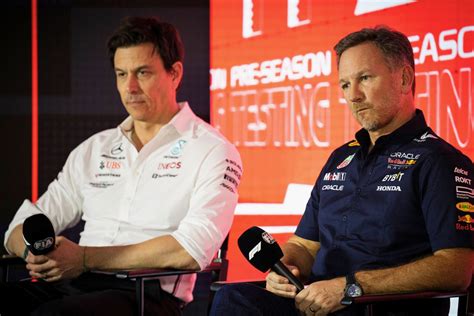 Christian Horner F1 strategy meeting