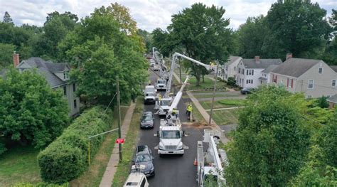 Eversource power line repair