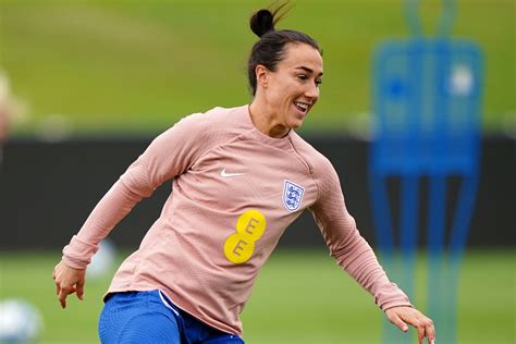 Lucy Bronze football training with new team