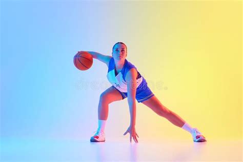 professional women basketball player training
