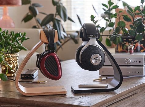 how-long-to-analyze-zach-top-music music analysis headphones