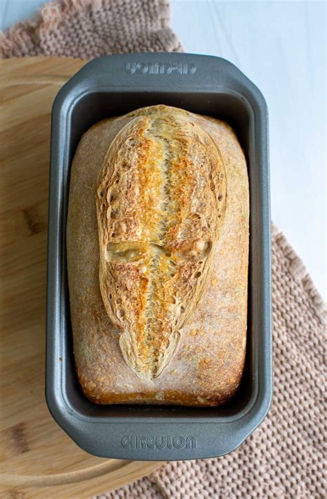 how-long-to-bake-homemade-bread baking-homemade-loaf-of-bread