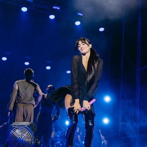 how-long-to-become-familiar-with-aitana-music Aitana singing concert