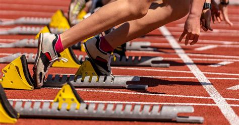how-long-to-become-fast-as-starling-thomas-track elite sprinter running track