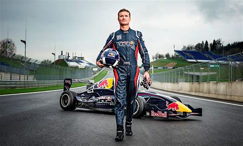 how-long-to-become-professional-racing-driver-like-oliver-bearman professional racing driver in formula car