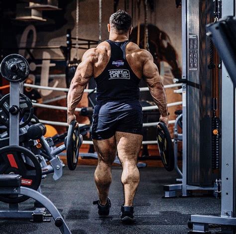 bodybuilding strongman physique training