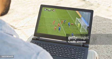 how-long-to-catch-up-bbc-sport-football-highlights watching football highlights on laptop