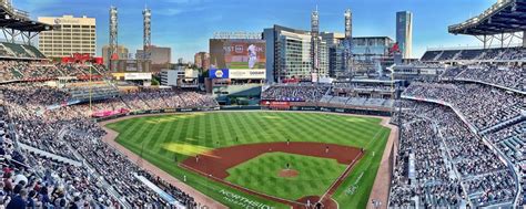 how-long-to-complete-major-league-baseball-game Major League Baseball game in progress