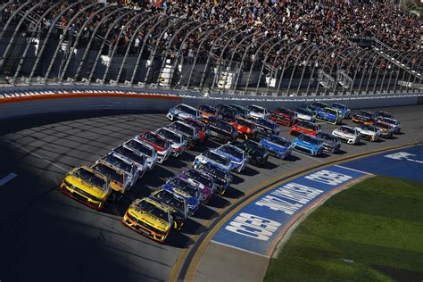 NASCAR qualifying race cars
