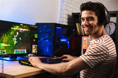 how-long-to-complete-popular-video-game person playing video game