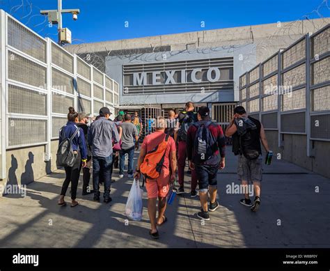 how-long-to-cross-us-mexico-border-on-foot US-Mexico border crossing pedestrian