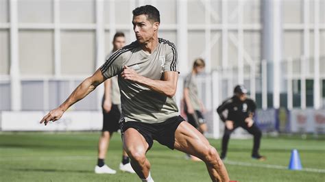 how-long-to-develop-football-skills-like-cristiano-ronaldo football training skills like Cristiano Ronaldo