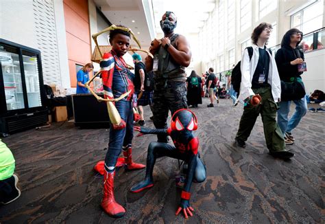 how-long-to-experience-everything-at-galaxycon-raleigh GalaxyCon Raleigh cosplay event