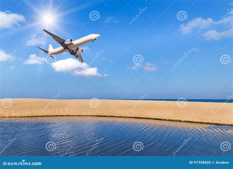 how-long-to-fly-from-ghana-to-south-africa airplane flying over Africa