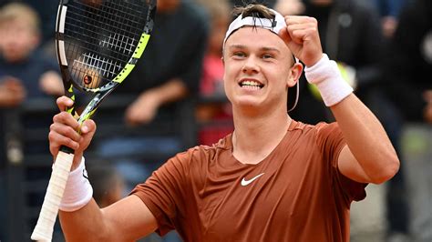 how-long-to-follow-holger-rune-tennis-matches Holger Rune tennis match