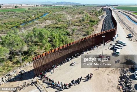how-long-to-gather-information-us-mexico-border-situation US-Mexico border aerial view
