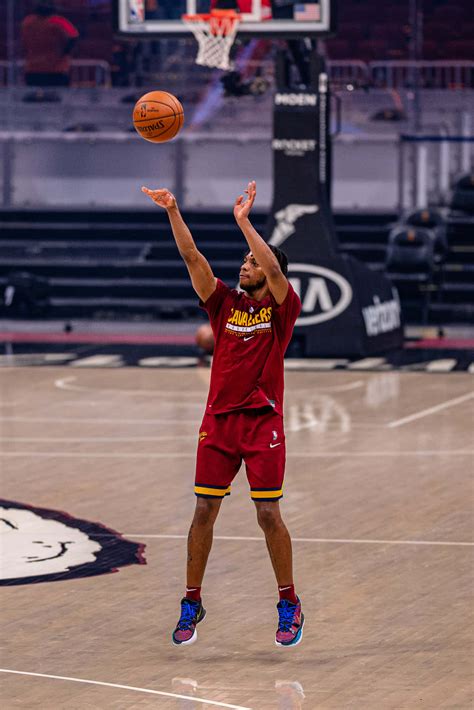 how-long-to-improve-basketball-shooting-skills basketball player shooting practice