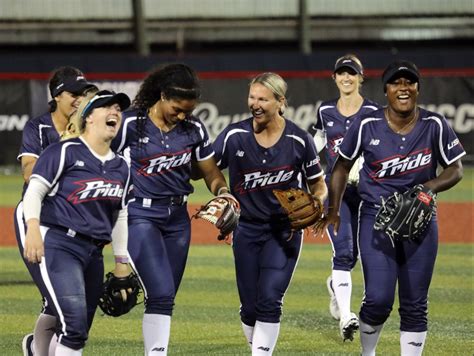 softball league team playing