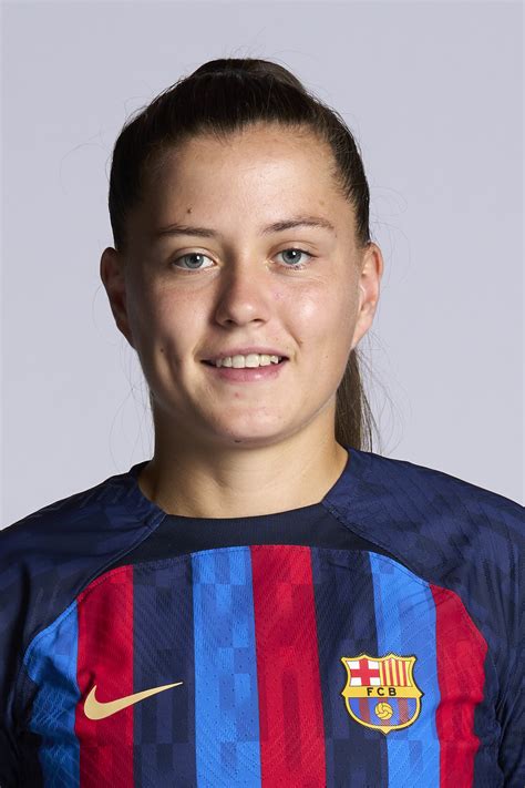 Claudia Pina football player