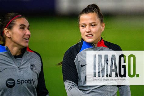 Claudia Pina soccer training