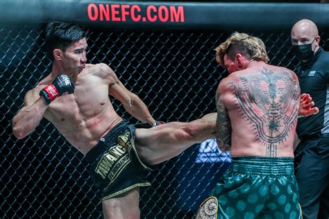 MMA fighter training Muay Thai
