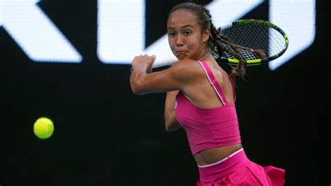 how-long-to-learn-leylah-fernandez-tennis-strategies Leylah Fernandez tennis match