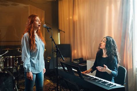 professional singing lessons vocal training