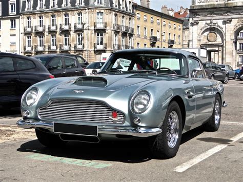 Aston Martin vintage car history