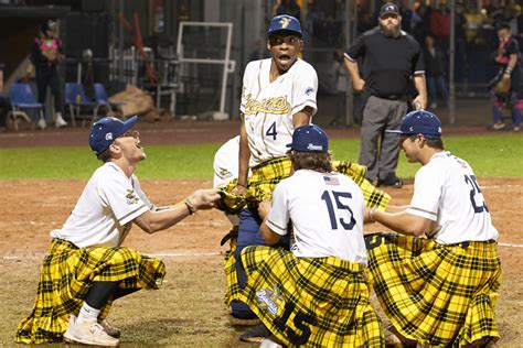 banana baseball game