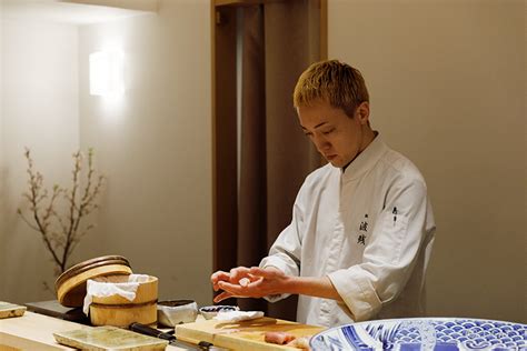 how-long-to-master-sushi-making sushi making master chef