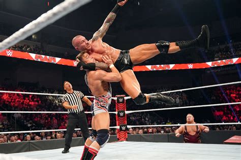 how-long-to-master-wrestling-moves-like-dustin-rhodes professional wrestling training moves