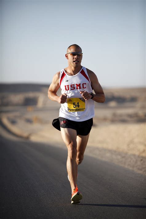 runner training for road race