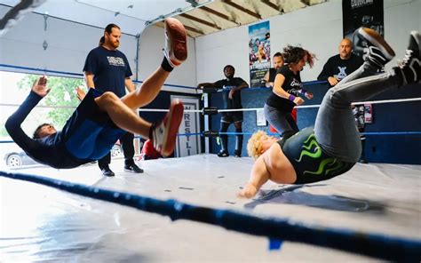 how-long-to-train-like-dustin-rhodes professional wrestling training