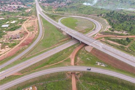how-long-to-travel-from-kampala-to-entebbe-uganda Kampala to Entebbe road trip