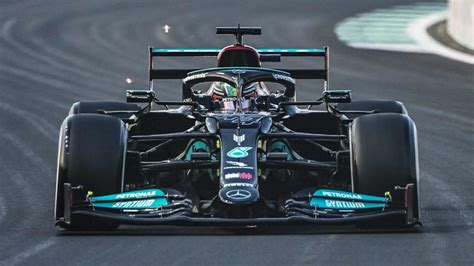 F1 car with DRS open