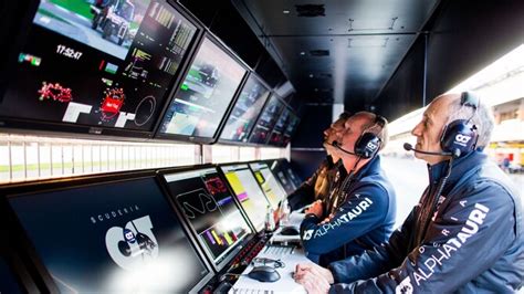 how-long-to-understand-f1-live-race-strategies F1 race strategy analysis