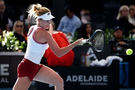 tennis player Linda Noskova match