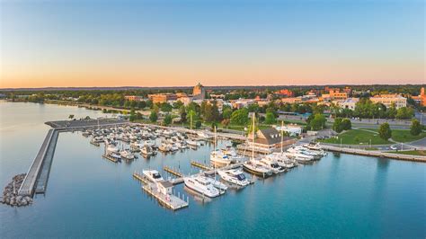how-long-to-visit-all-attractions-traverse-city Traverse City attractions tourism